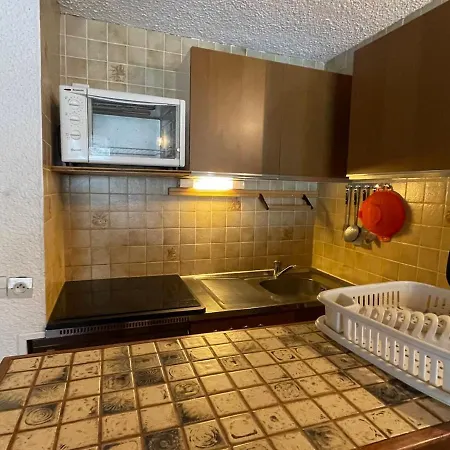 Spacieux Proche Telesieges Vonnes Avec Balcon - Fr-1-693-55 Apartment *